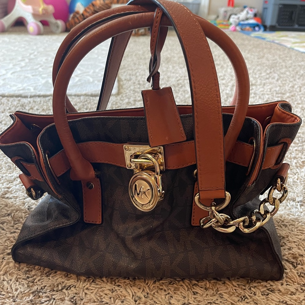 Michael kors hand bag